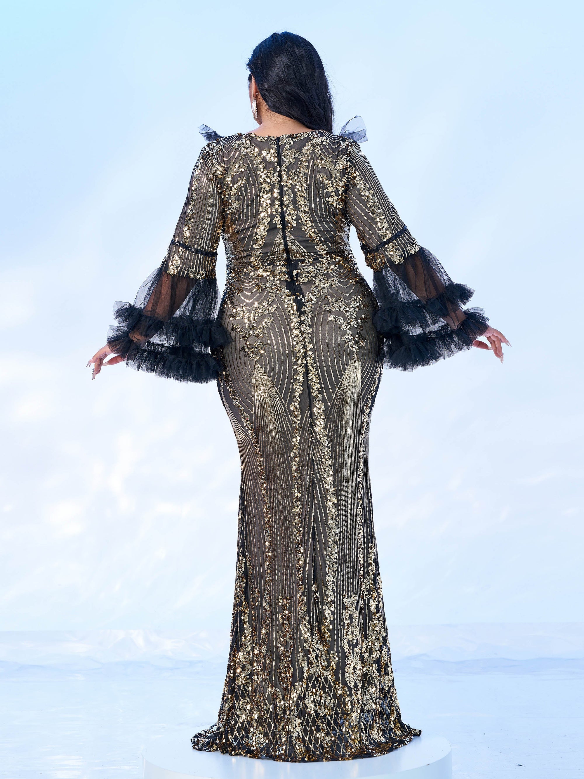 Vestido de Festa Plus Size com Manga Sino e Lantejoulas - Modelo PGM00271