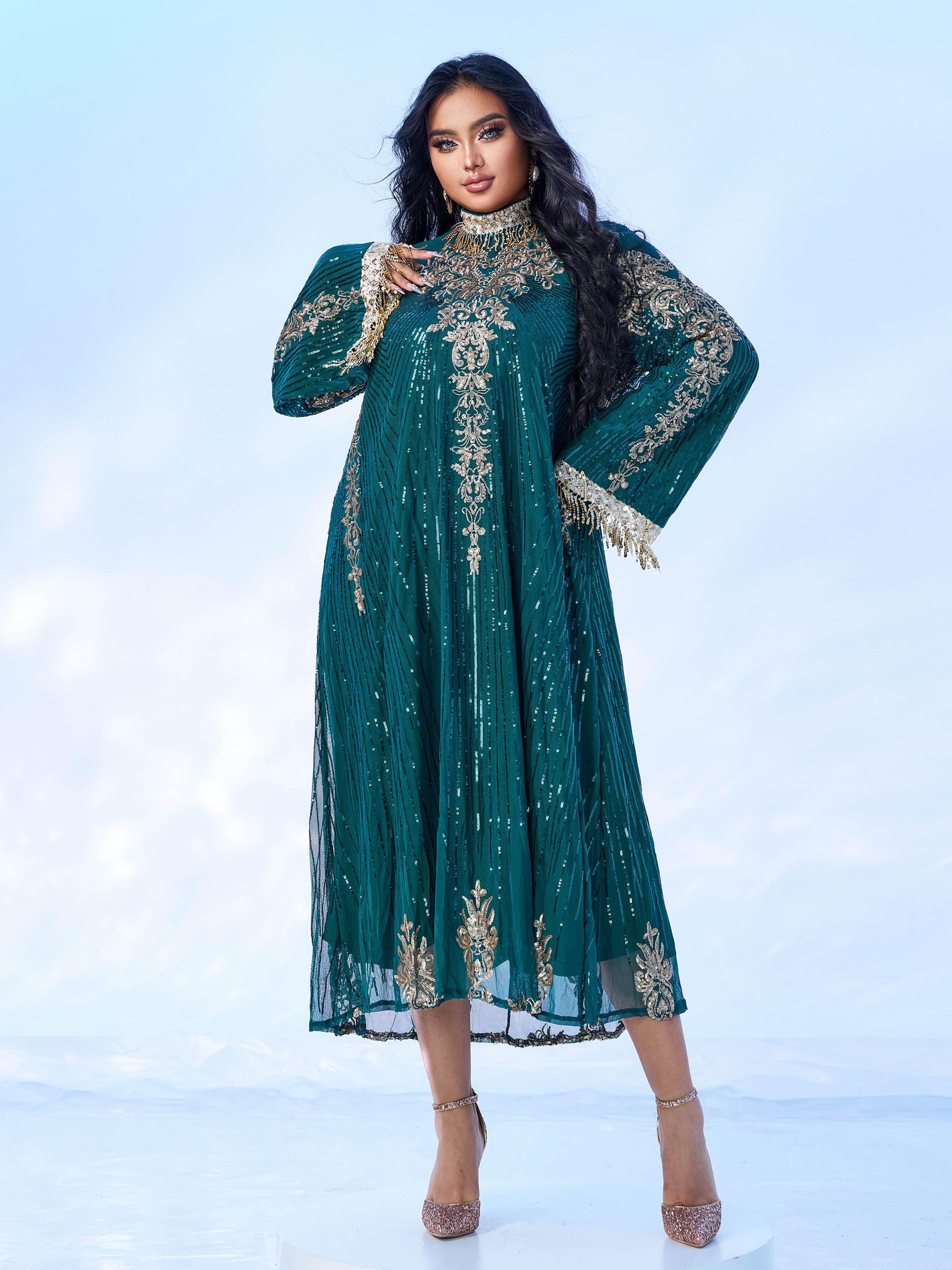 Vestido Midi Plus Size de Lantejoulas com Manga Longa - Modelo PMES00344