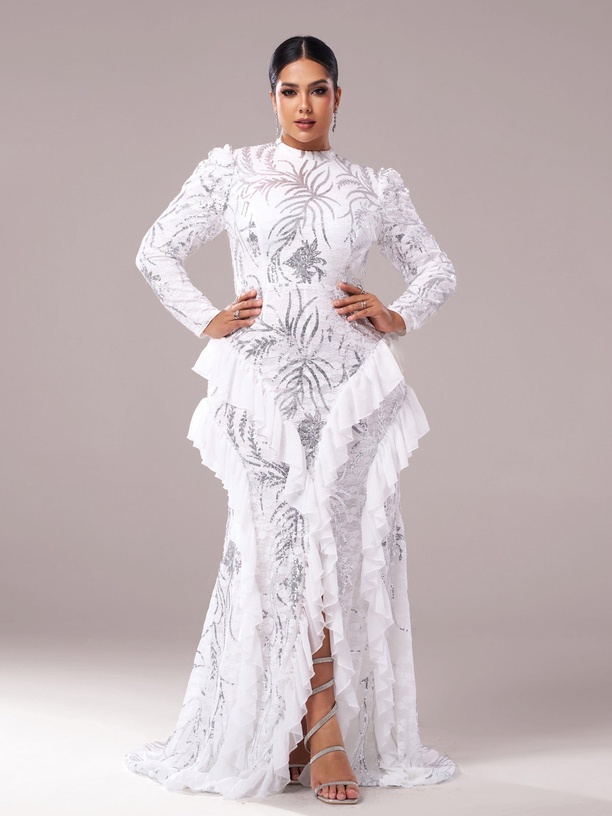 Vestido Plus Size com Gola Alta e Barra Irregular - Modelo PRX70029