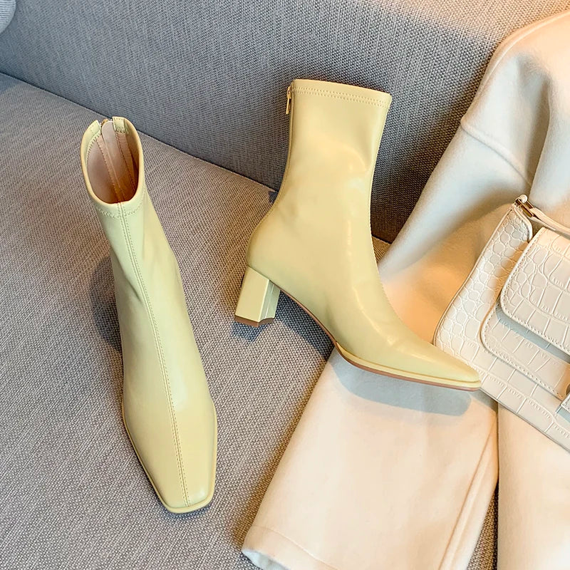 Bota Cano Médio Aura