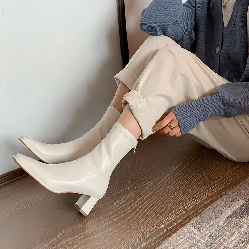 Bota Cano Médio Aura