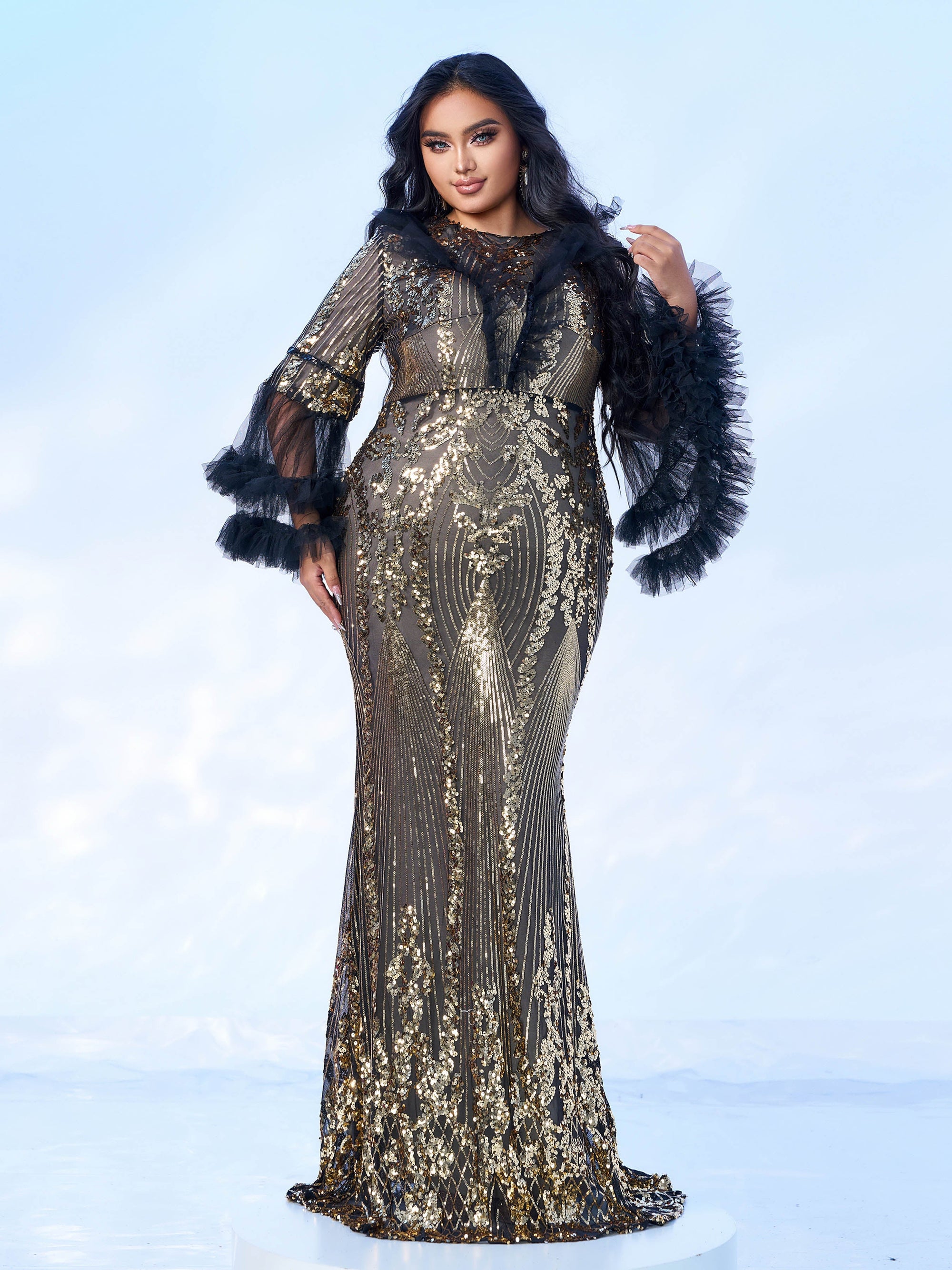 Vestido de Festa Plus Size com Manga Sino e Lantejoulas - Modelo PGM00271