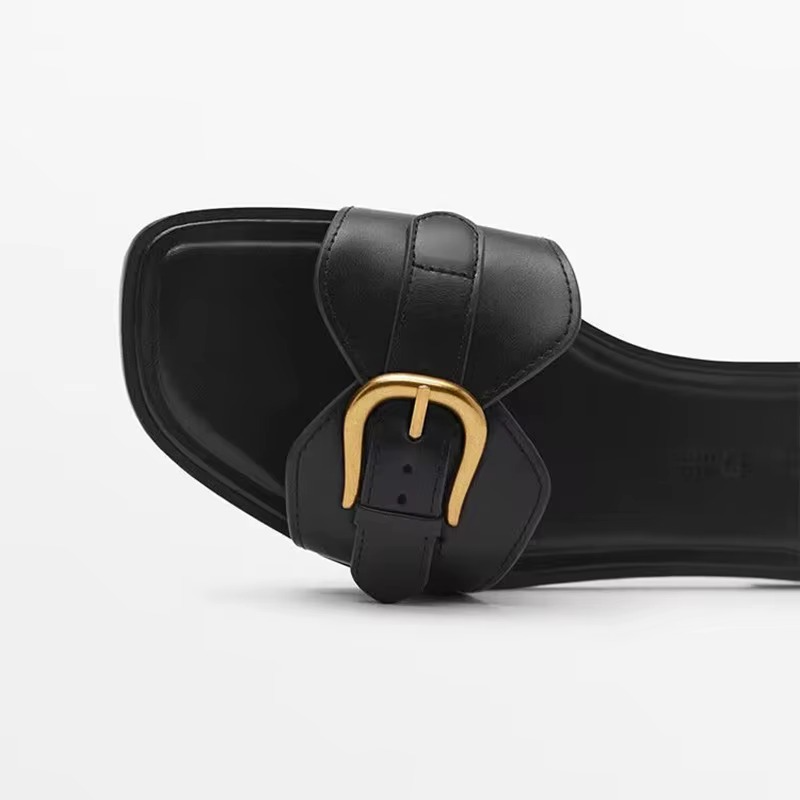 Sandália Rasteira Fivela Dourada Isli